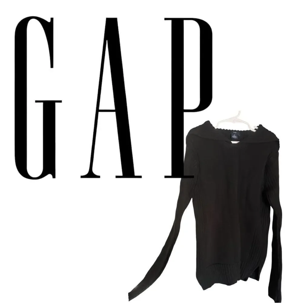 GAP l Kids Black Long-Sleeve Sweater l Flap Collar l XS l EUC